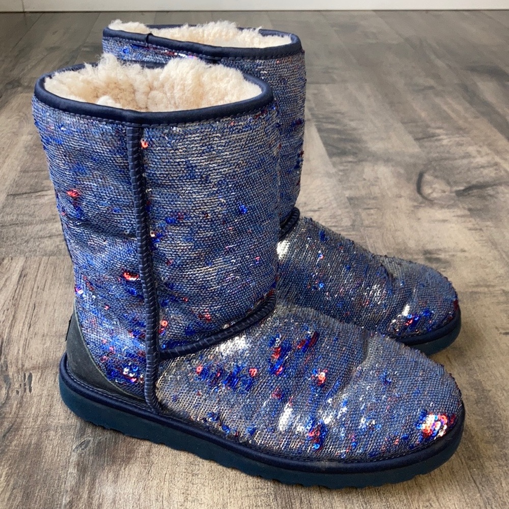 UGG Classic Short Sequin Boots Womens 9
